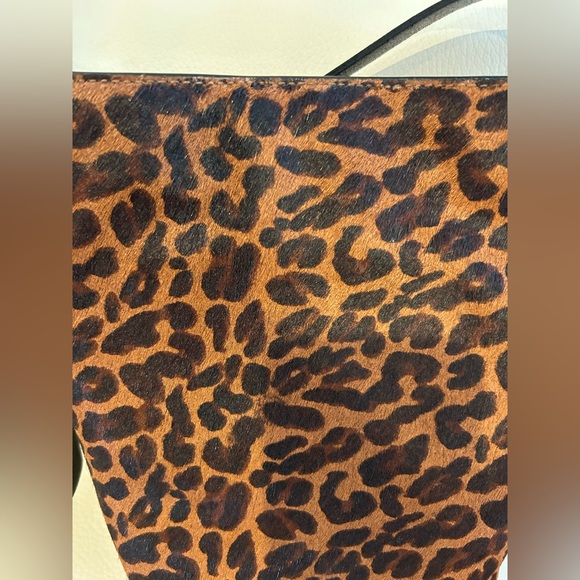 Madewell The Essential Mini Bucket Tote - Picture 2 of 7